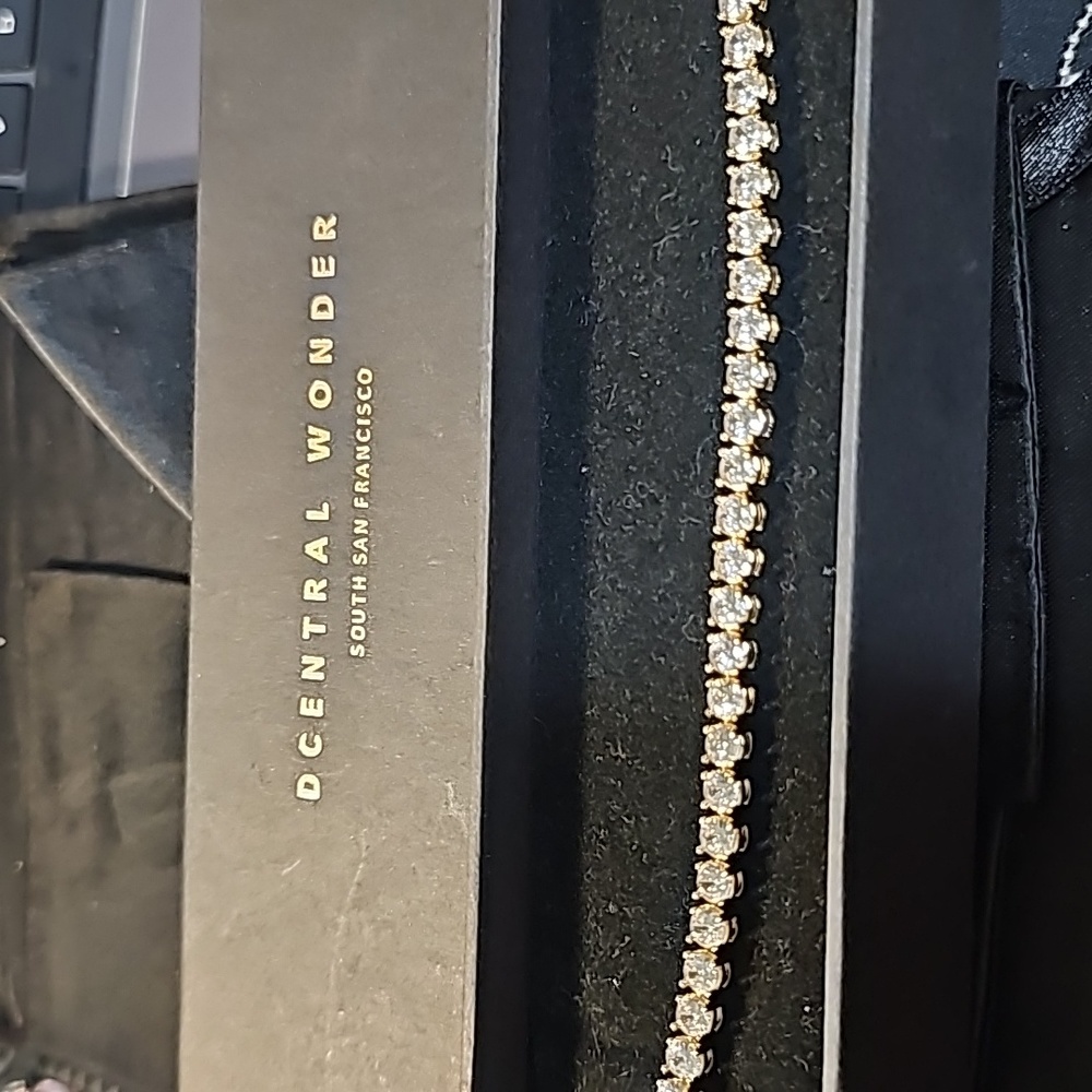 DCENTRAL WONDER TENNIS BRACELET